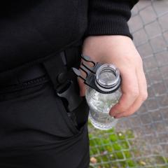 Drinking bottle belt keeper black
